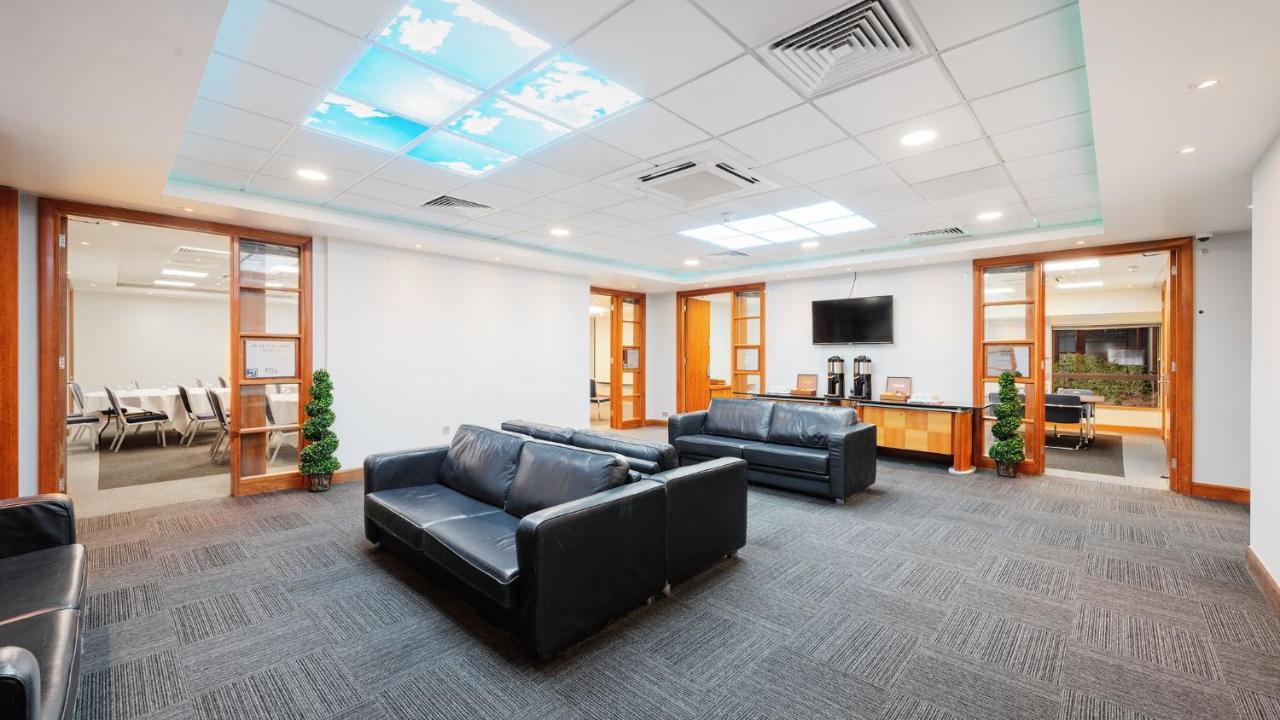 Holiday Inn Rochester-Chatham By Ihg Bagian luar foto