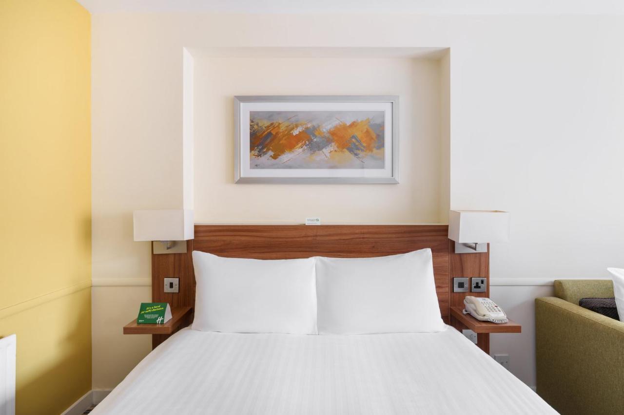Holiday Inn Rochester-Chatham By Ihg Bagian luar foto