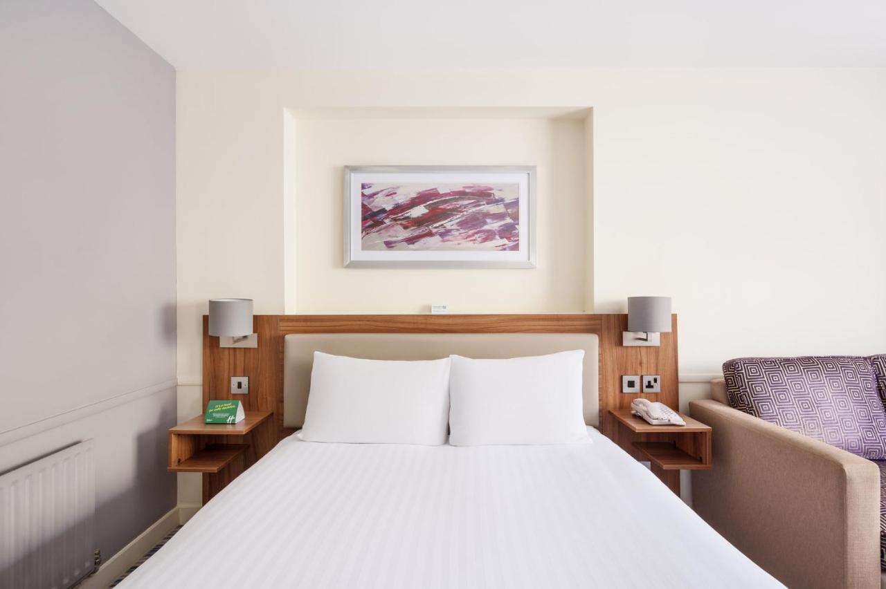 Holiday Inn Rochester-Chatham By Ihg Bagian luar foto