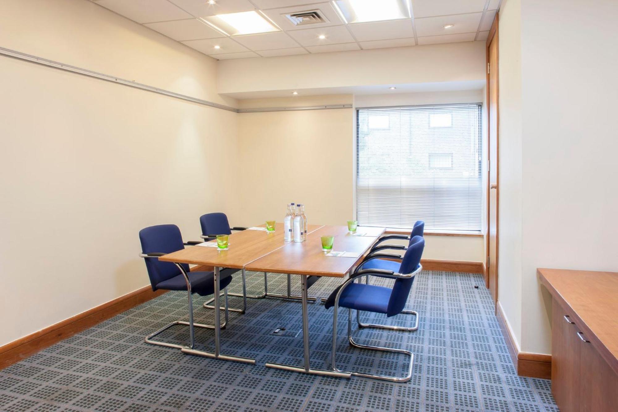 Holiday Inn Rochester-Chatham By Ihg Bagian luar foto